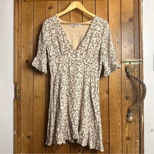 Cupcakes & Cashmere Roxbury Cream Floral V-Neck Dress Women’s Size 8
